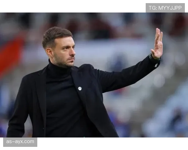 波尔图赛后采访：主帅回应关键战术调整与球员表现