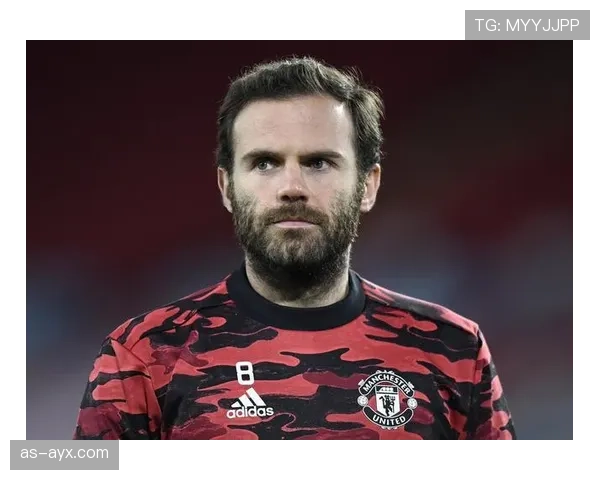 瓦伦西亚球迷抗议持续,球队赛季稳定性面临考验,主场氛围受影响 瓦伦西亚球迷抗议持续,球队赛季稳定性面临考验,主场氛围受影响