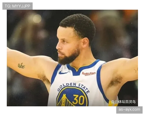 奥斯汀·里夫斯在防守端对位库里展现提升，三分出手更具威胁